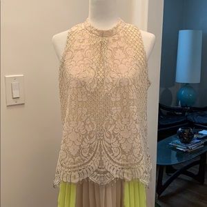 Skies are blue lace top